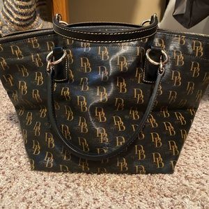 Dooney & Bourke purse